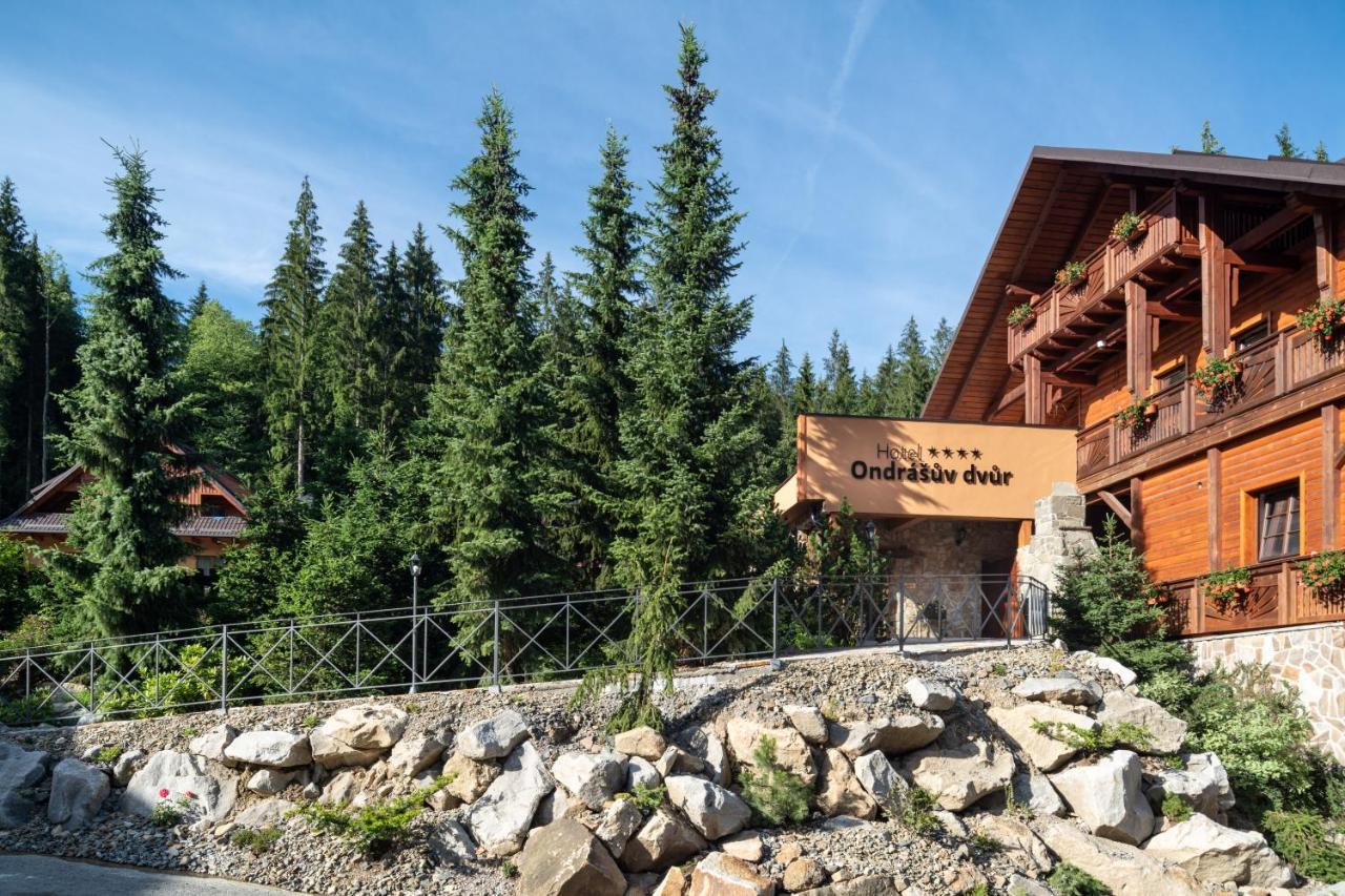 Wellness Hotel Ondrášův dvůr Bila (Moravia-Silesia) Exterior foto